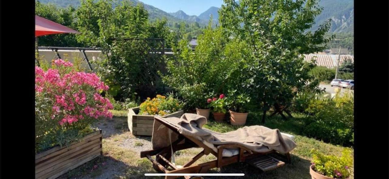 Une Envie De Montagne Guillestre Exterior foto